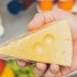 Як правильно зберігати сир – у холодильнику та без нього
